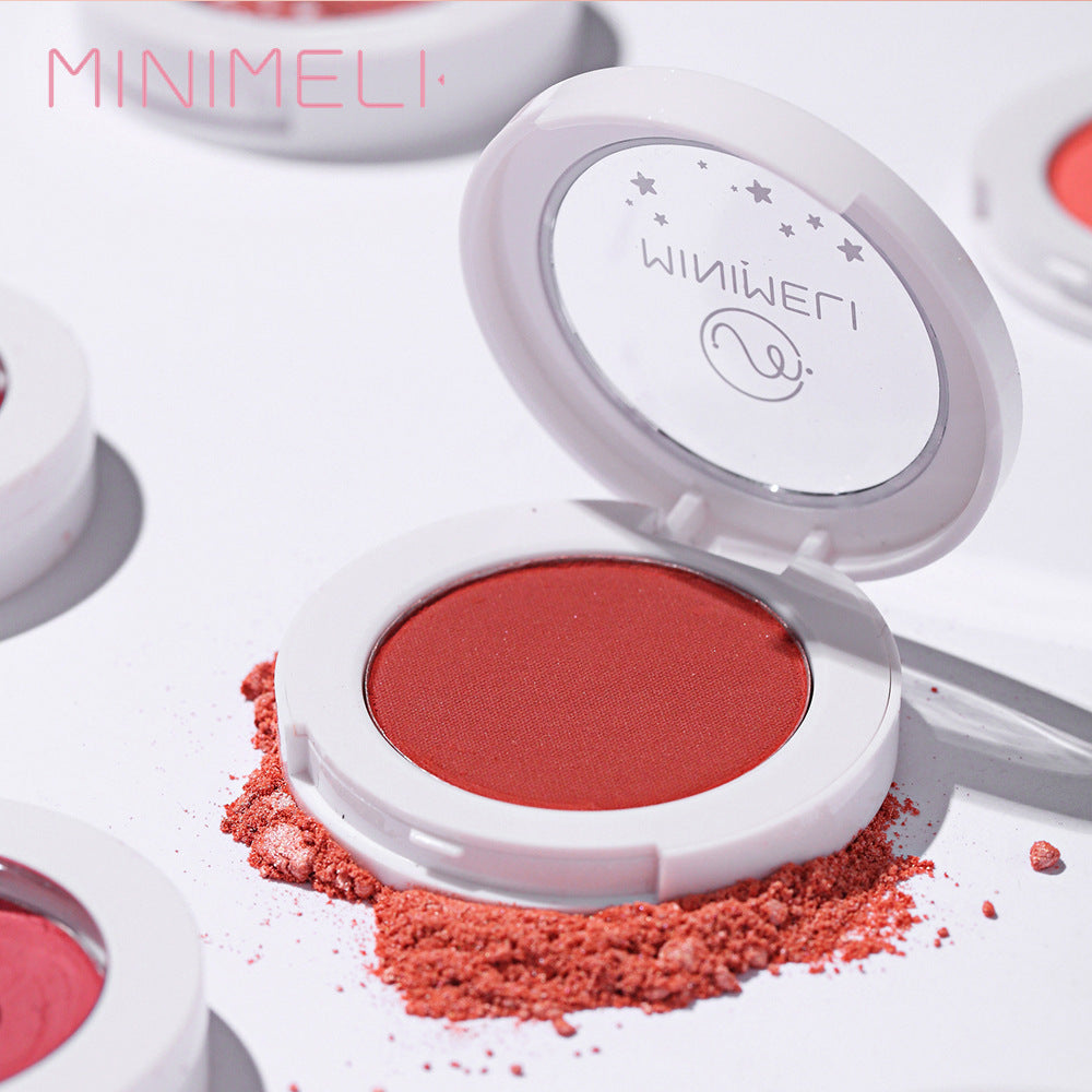 Soft Matte Blush with Subtle Shimmer – Radiant Natural Finish
