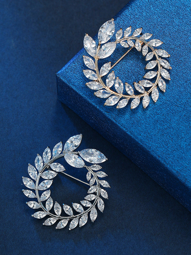 Temperament Round Willow Brooch