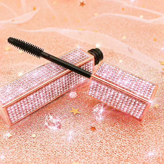 Shiny Curl Mascara – Long, Lush & Lifted Lashes