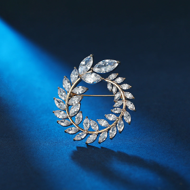 Temperament Round Willow Brooch