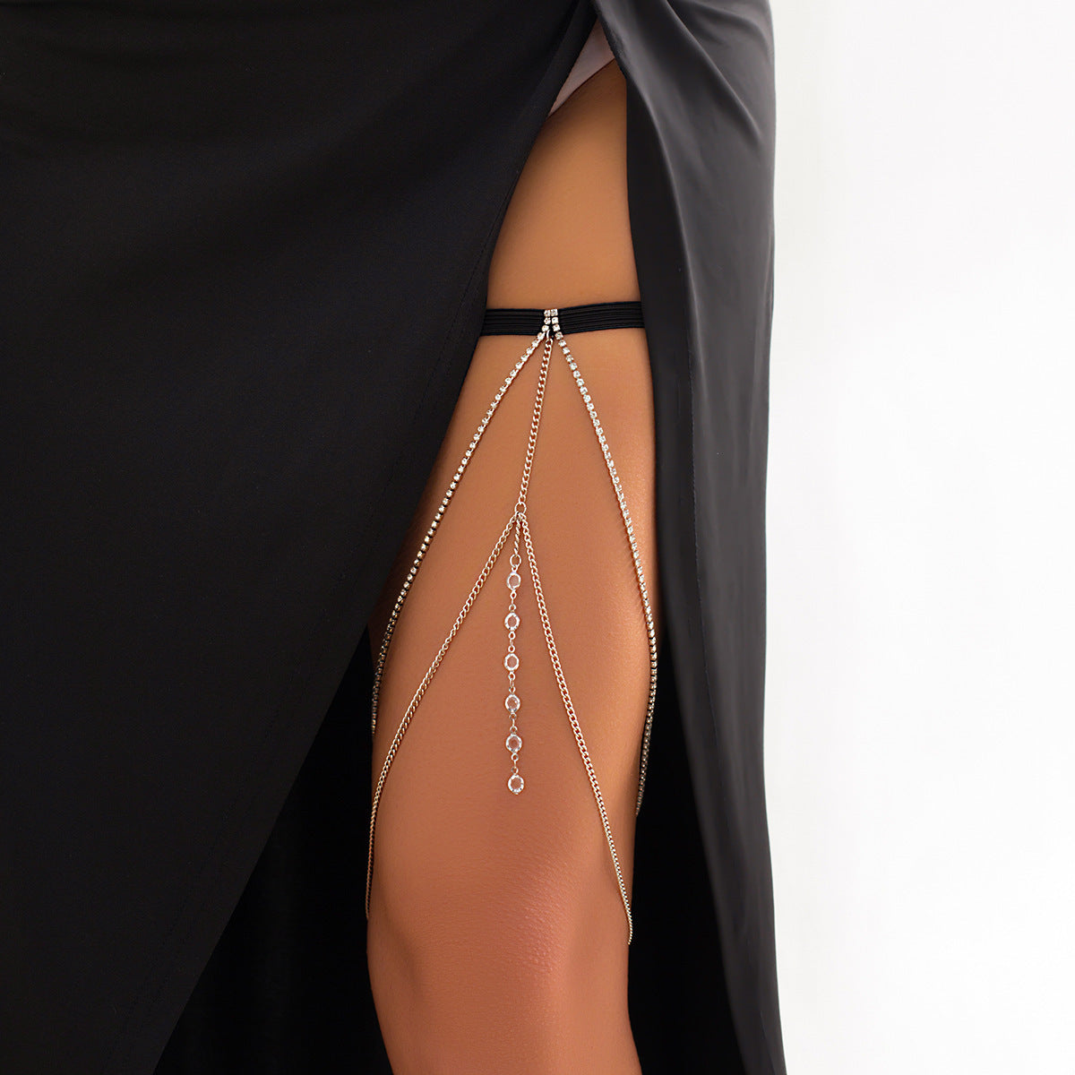 Elegant Bow & Chain Leg Bracelet – Adjustable Garter with Tassel Accent